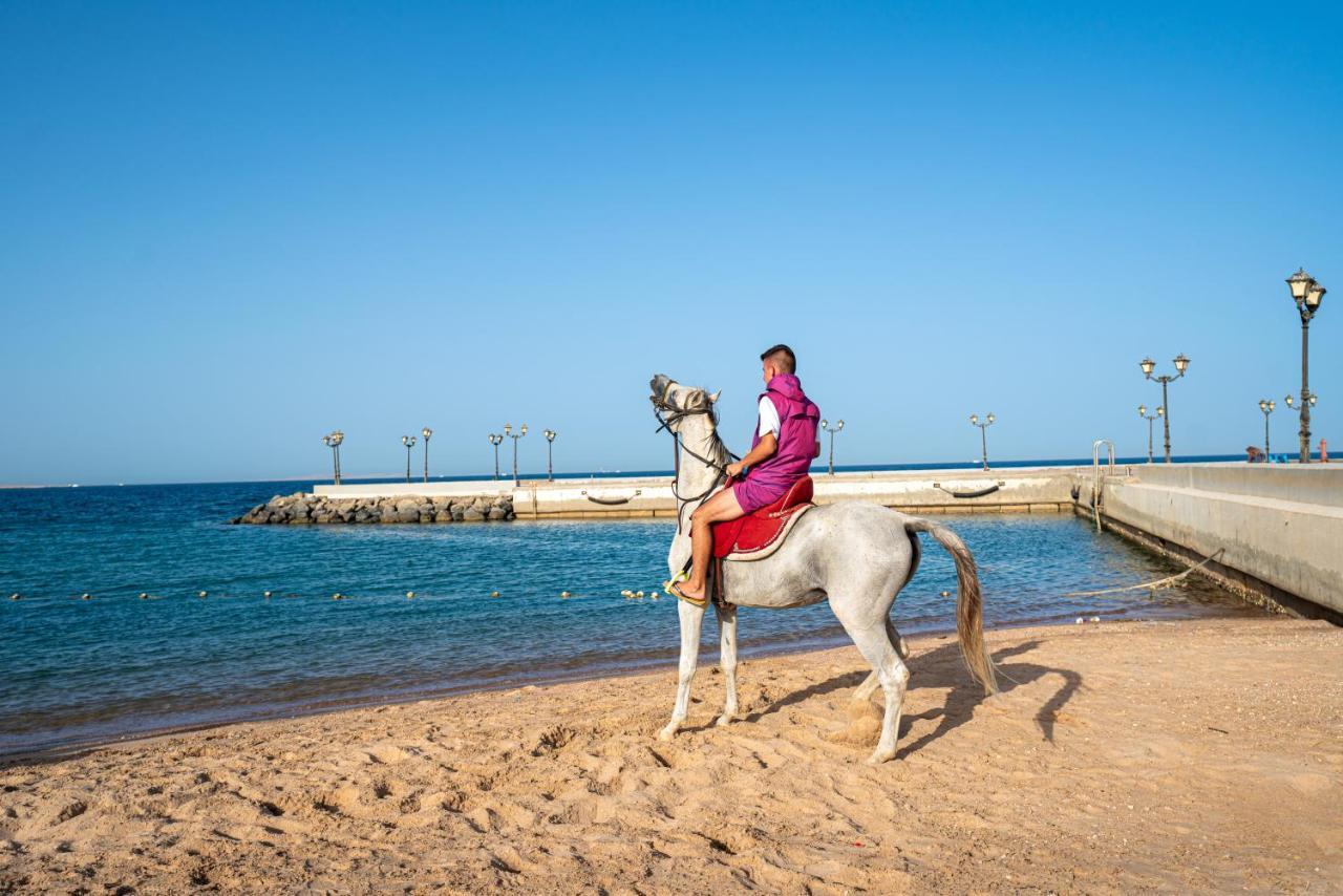 NEW EAGLES AQUA PARK RESORT HURGHADA